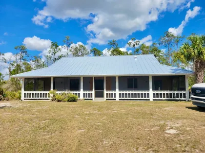 New standing seam metal roof in Okeechobee